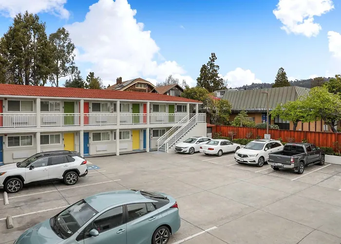 Signature Inn Berkeley