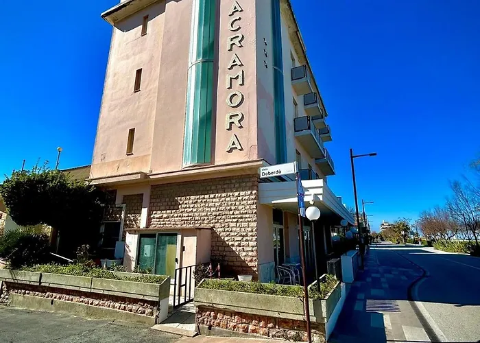Hotel Sacramora