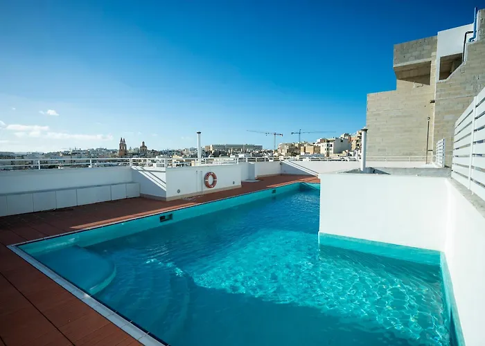 Day'S Inn Hotel And Residence