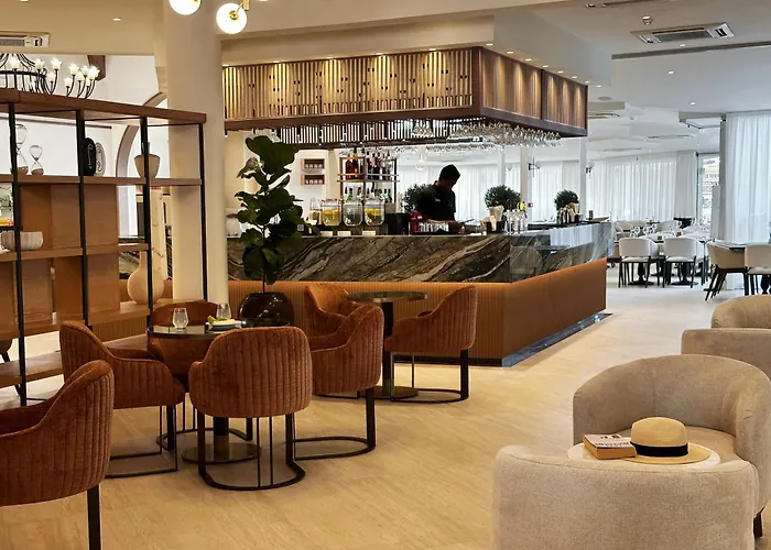 King Jason Paphos - Designed For Adults By Louis Hotels