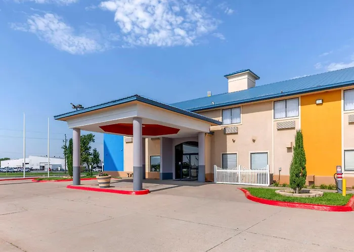 Quality Inn & Suites Wichita Falls I-44