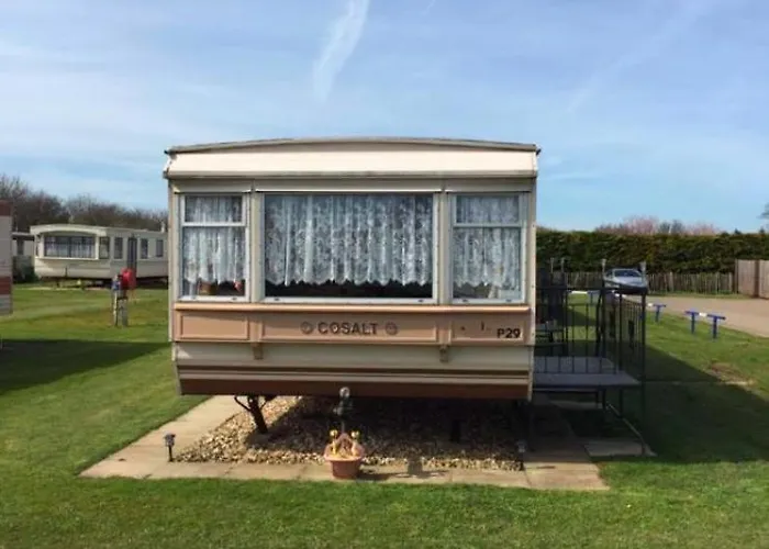Summerlands Caravan Park, P29