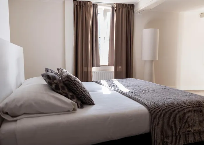 Le Virage bistro en hotel Maastricht