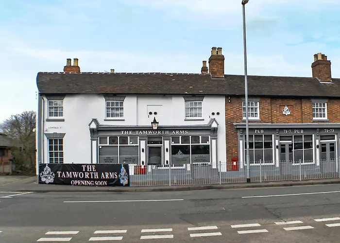Oyo Tamworth Arms Boutique Pub & Hotel