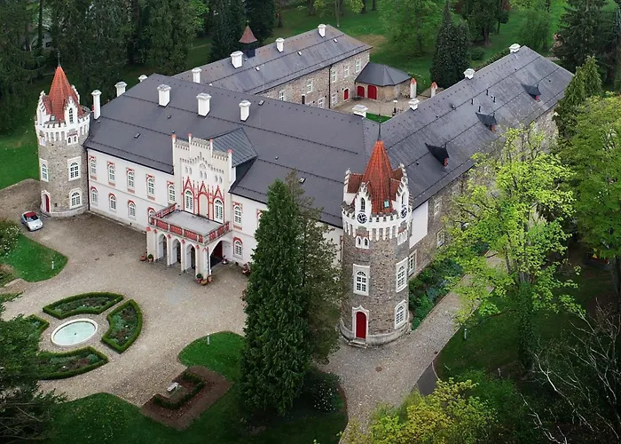 Chateau Heralec Boutique Hotel & Spa By L'Occitane