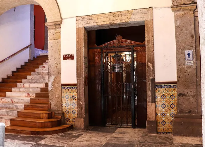 Hotel Frances