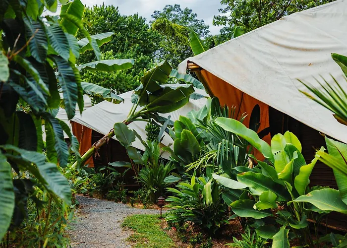Qasa Hotel And Retreat Center