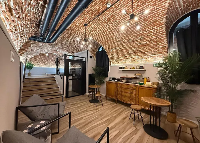 CC Opera Suites