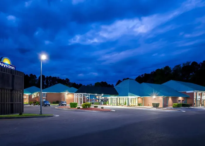 Days Inn By Wyndham Petersburg/South Fort Lee