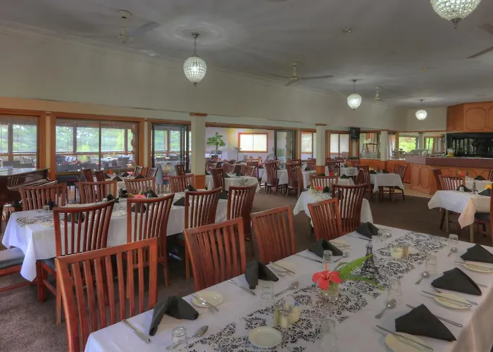 Paradise Hotel & Resort