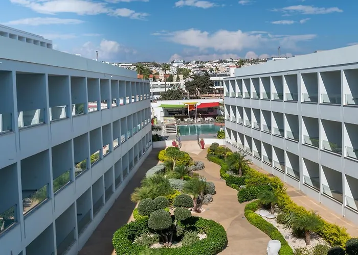 Nicholas Color Hotel