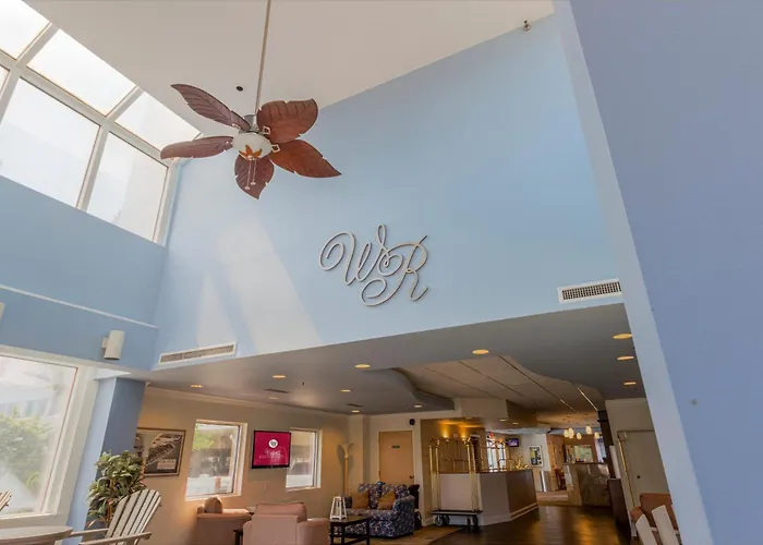 Watson'S Regency Suites