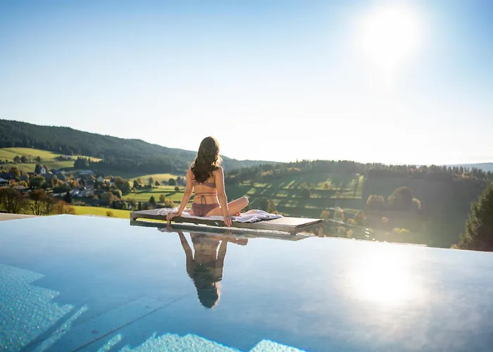 Schwarzwald Wellnesshotel Saigerhoeh I Spa Golf & Wandern Ueber Dem Titisee