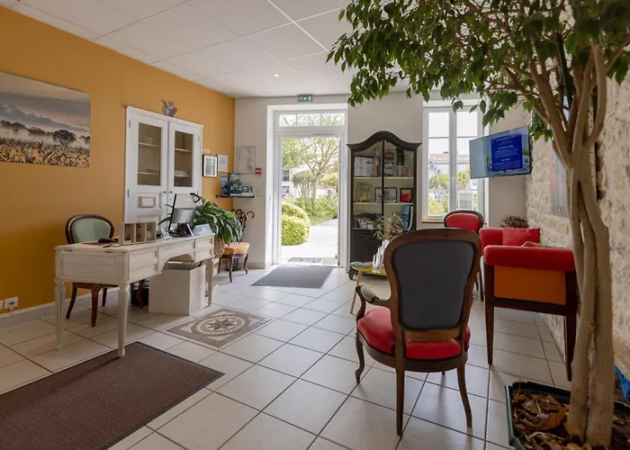 Logis Hotel Le Richelieu - Royan Atlantique