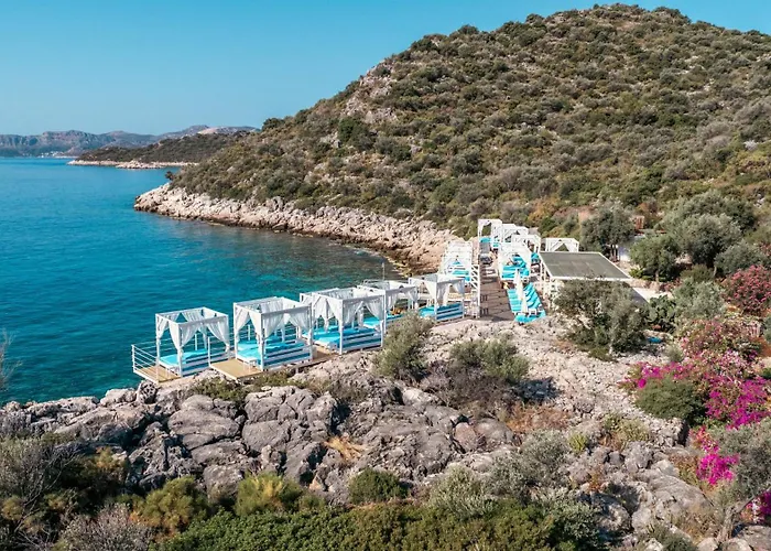 Blanca Beach Hotel