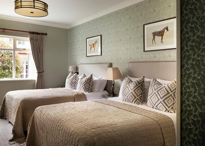 Horse & Jockey Hotel