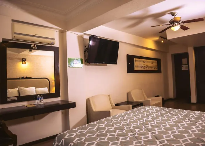Hotel Clara Luna
