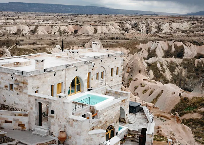 Millstone Cave Suites Hotel