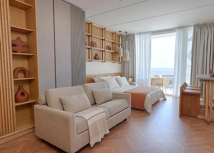Whitelace Resort