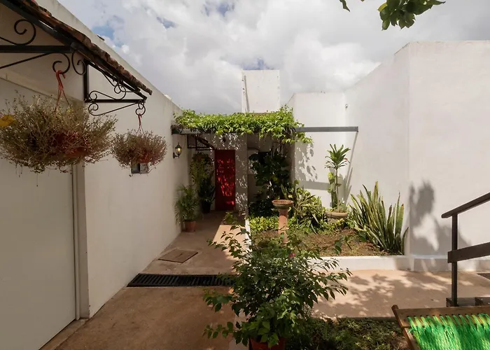Casa Itza