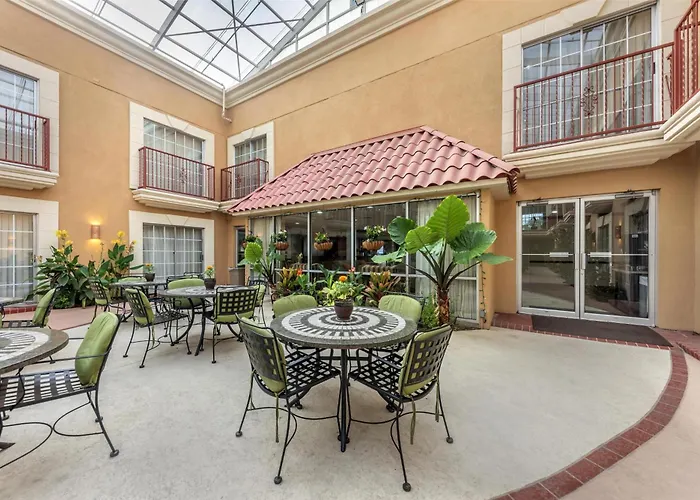 Best Western Plus Atrium Inn
