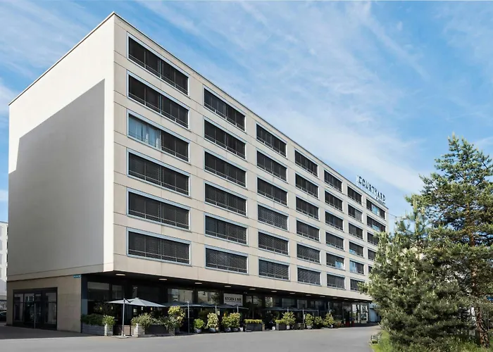 Courtyard By Marriott Zurich North