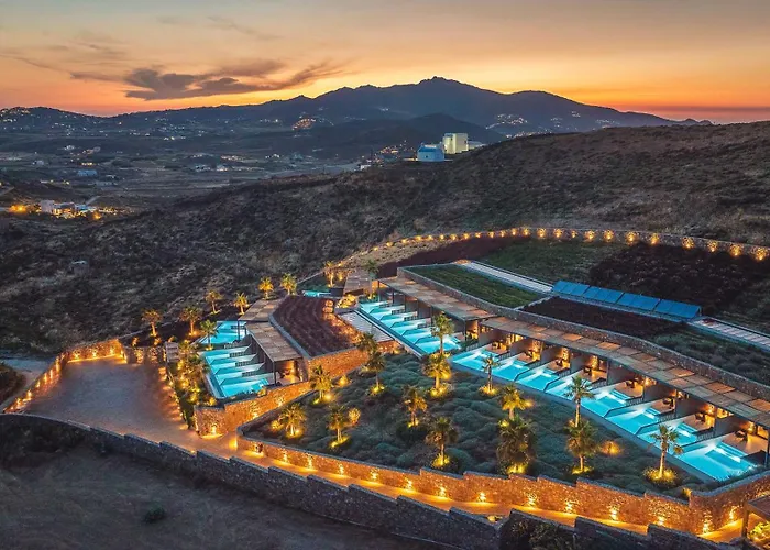 Ftelia Black Villas