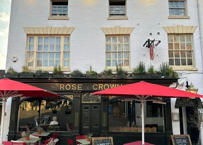 The Rose And Crown