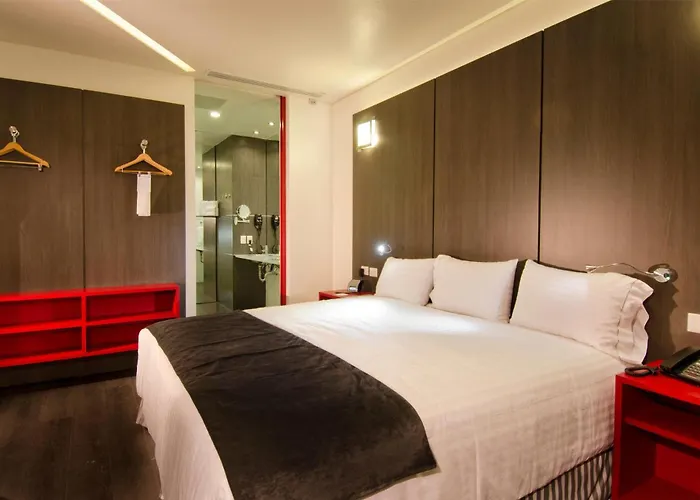 Ramada Encore By Wyndham Guadalajara Sur Palomar