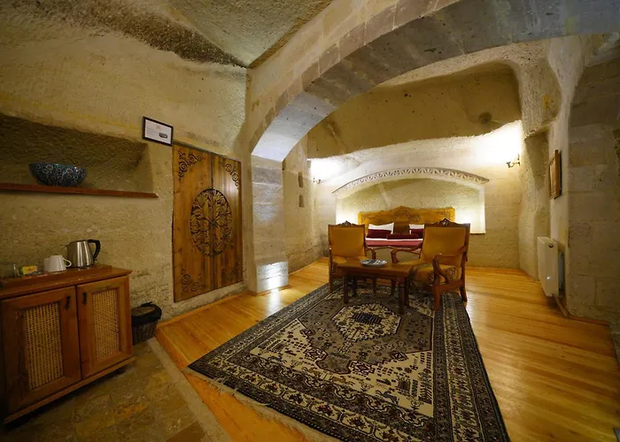 Harman Cave Hotel