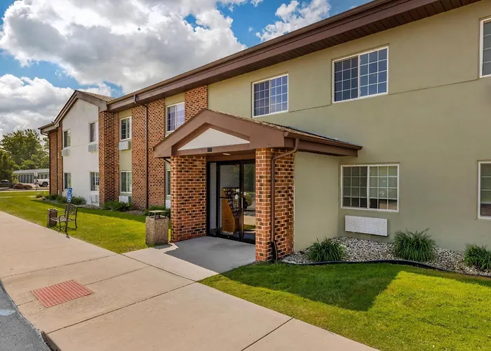 Quality Inn Chesterton Near Indiana Dunes National Park I-94