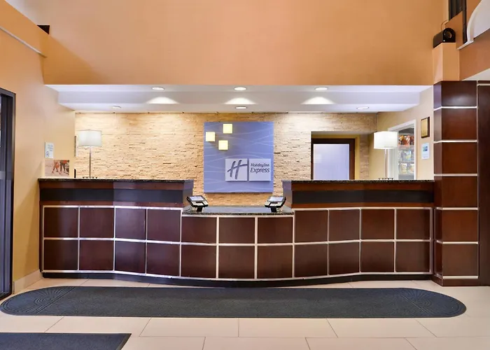 Holiday Inn Express Hotel & Suites West Chester By Ihg