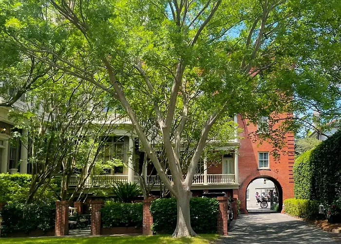 Wentworth Mansion