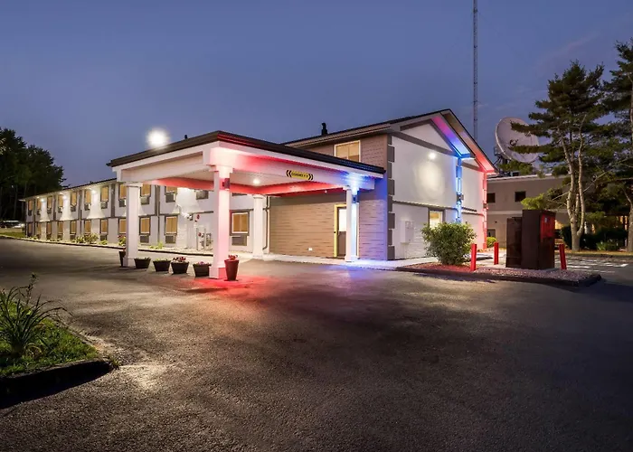Super 8 By Wyndham Lewiston Auburn Area