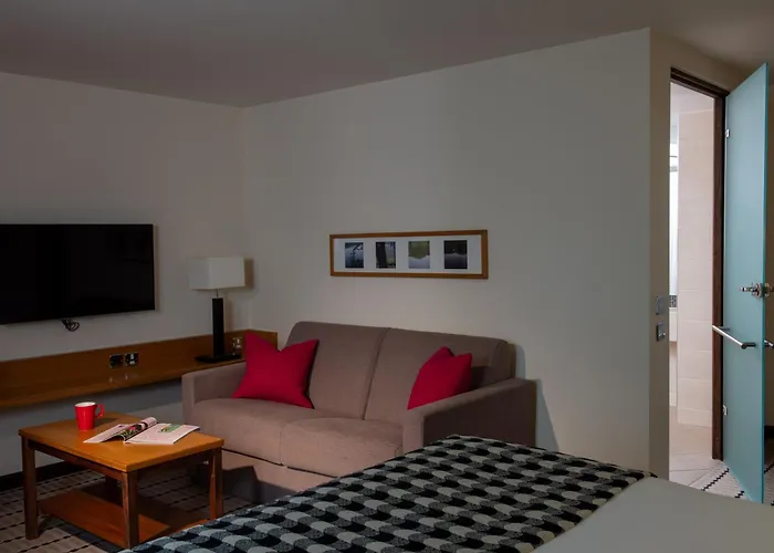 Lodge At Bristol Almondsbury