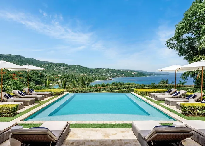 Round Hill & Villas