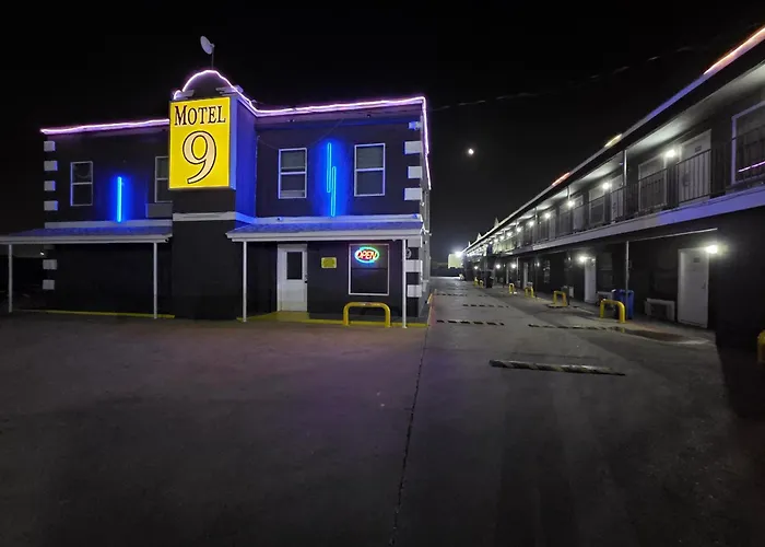 Motel 9