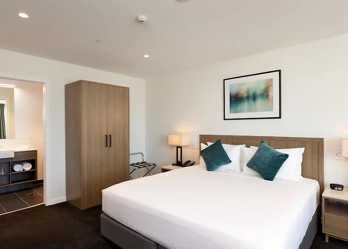 Oaks Auckland