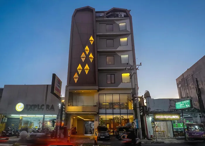 Yellow Star Gejayan Hotel