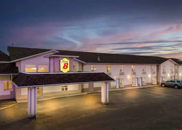 Super 8 By Wyndham Meadow Lake