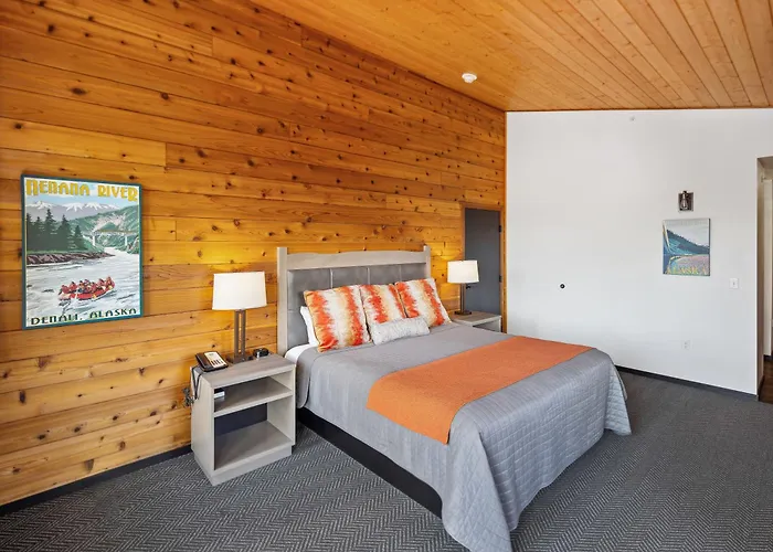 Denali Bluffs Hotel