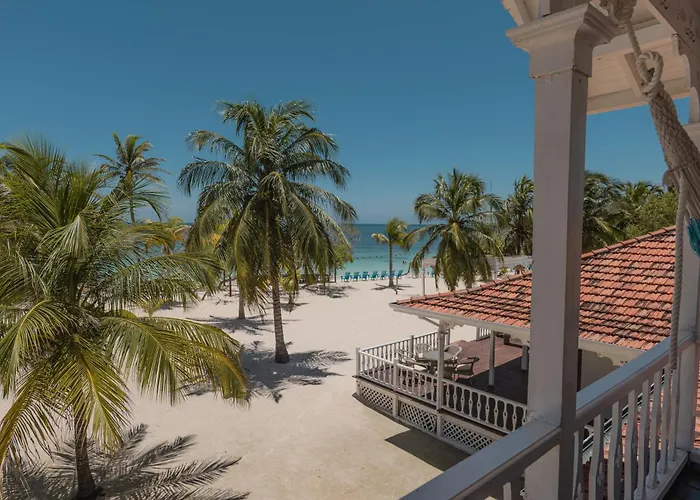 Hotel Agua Azul Beach Resort Hatillo