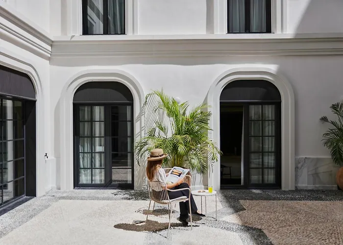 Hotel Bécquer