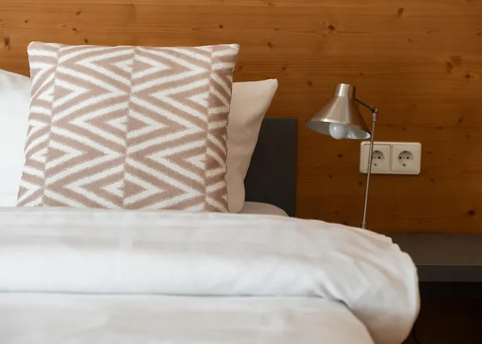 CampusZwei Komfortable Doppelzimmer&Apartments Mit Küche Zentral In Ideal Für Business&Langzeitaufenthalte 24h Check In Kinder Bis 14 Jahre Übernachten Kostenlos