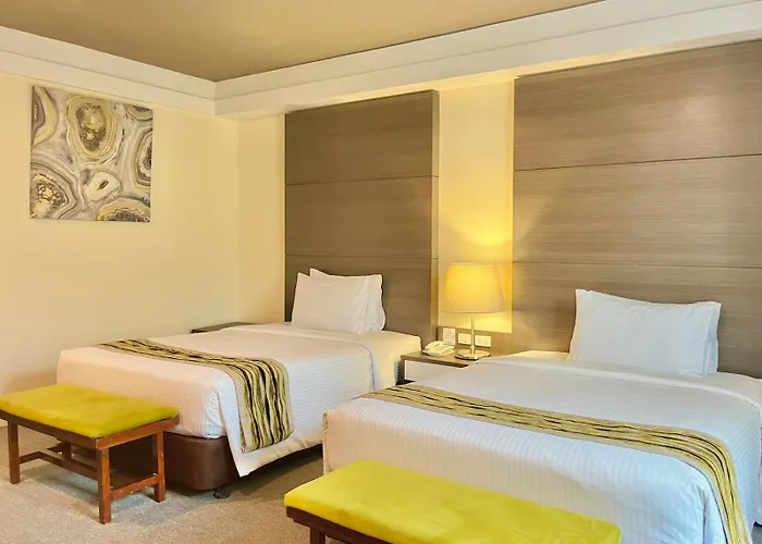88 Courtyard Hotel
