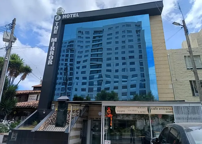 Hotel The Mirror