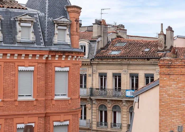 Hotel Ours Blanc - Place Victor Hugo