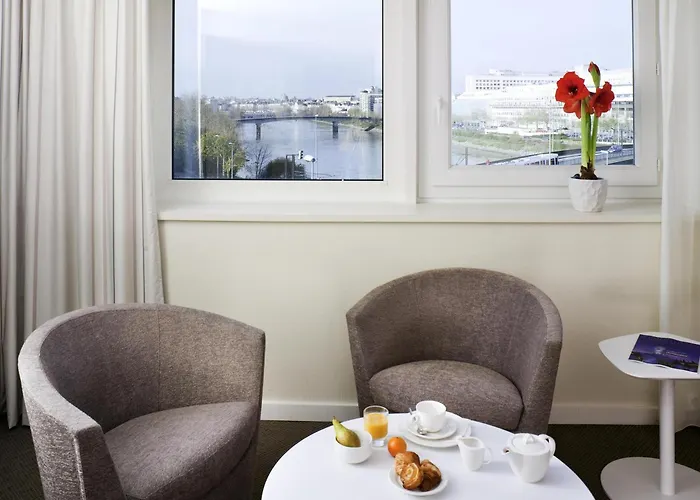 Novotel Nantes Centre Bord De Loire