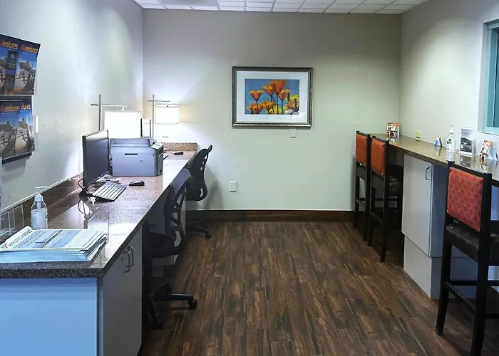 Wyndham Garden Lancaster Ca