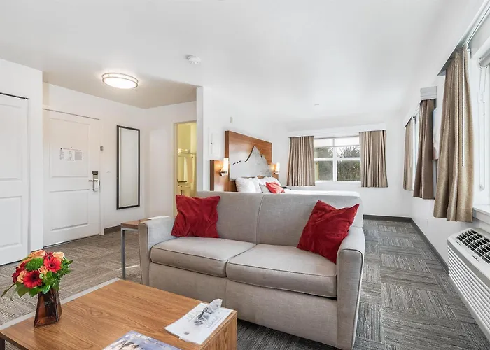 Marshall Suites Bainbridge Island, Surestay Collection By BW